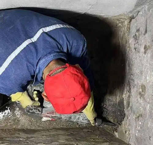 拖市镇电缆沟堵漏